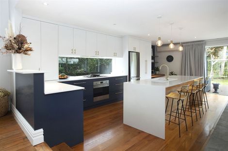 Photo of property in 215 Springfield Road, St Albans, Christchurch, 8014