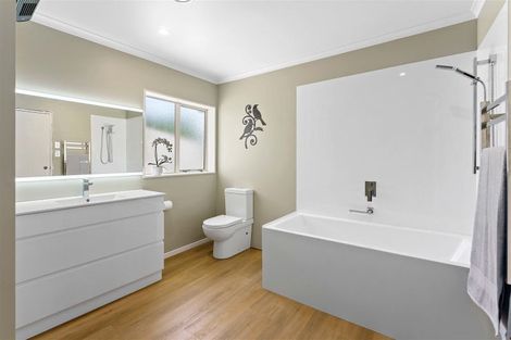 Photo of property in 63 King Arthur Drive, Otaihanga, Paraparaumu, 5036