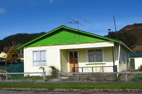 Photo of property in 65 Shiel Street, Reefton, 7830
