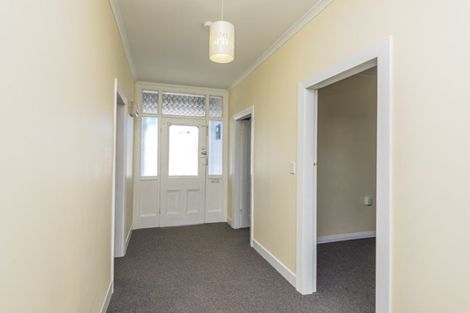 Photo of property in 16 Carlton Avenue, Gonville, Whanganui, 4501