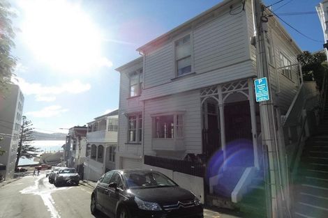 Photo of property in 9b Hay Street, Oriental Bay, Wellington, 6011