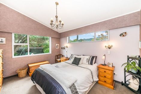 Photo of property in 30 Rimu Street, Waikanae, 5036