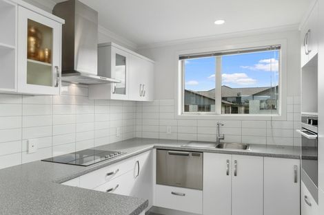 Photo of property in Waterview Estate, 86/4 Greystone Place, Omokoroa, 3114