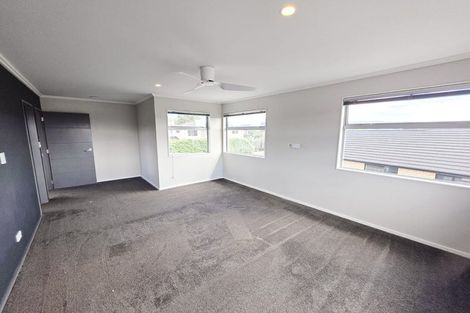Photo of property in 49 San Priamo Place, Paraparaumu Beach, Paraparaumu, 5032