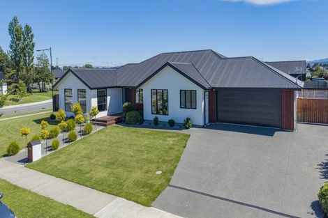Photo of property in 50 Elm Drive, Rangiora, 7400