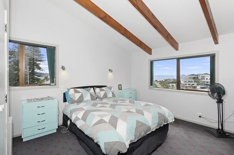 Photo of property in 25 Tapeka Road, Russell, 0202