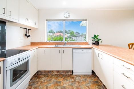 Photo of property in 17a Villa Grove, Paraparaumu, 5032