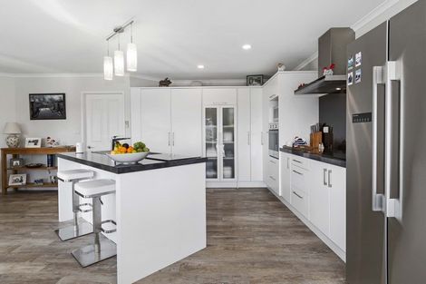 Photo of property in 32 Westview Place, Tauriko, Tauranga, 3110