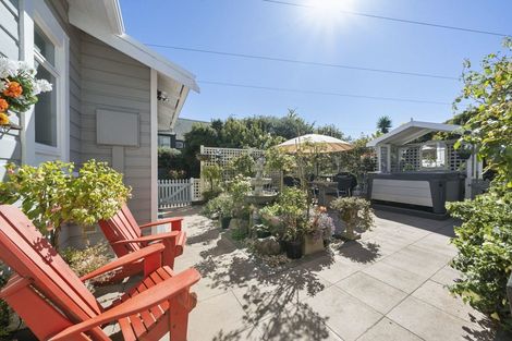 Photo of property in 339 Te Moana Road, Waikanae, 5036