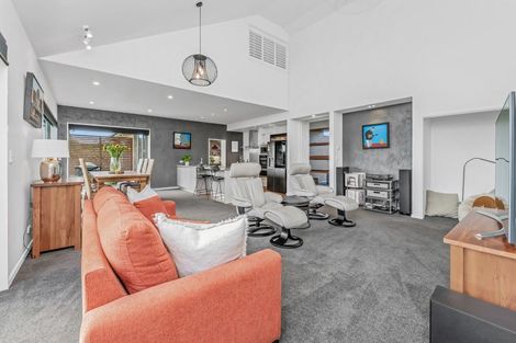 Photo of property in 39 Thorndon Close, Kirwee, Darfield, 7571