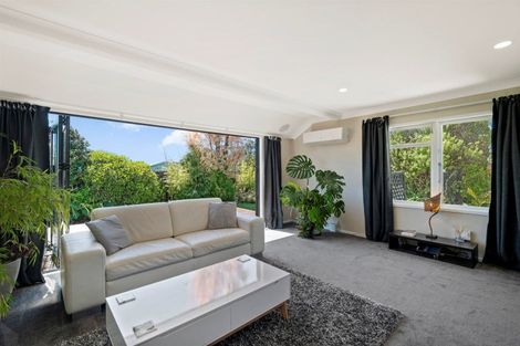 Photo of property in 2 Roosevelt Road, Western Heights, Rotorua, 3015