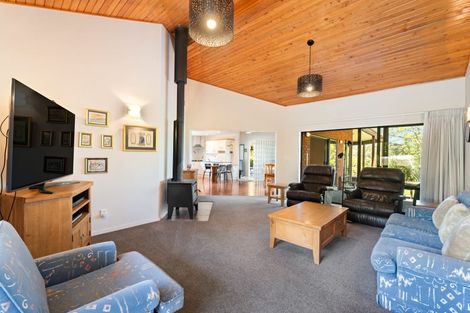 Photo of property in 103 Awa Road, Kumeu, 0891