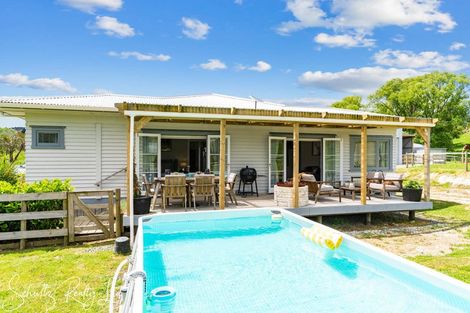 Photo of property in 26 Brynderwyn Road, Brynderwyn, Maungaturoto, 0587