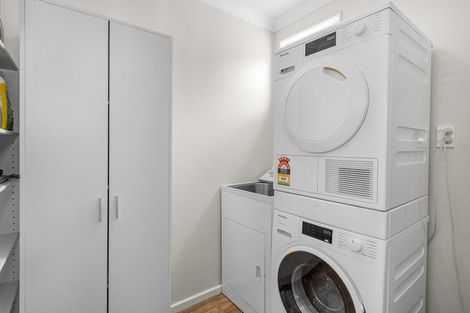 Photo of property in 1/310 Memorial Avenue, Burnside, Christchurch, 8053