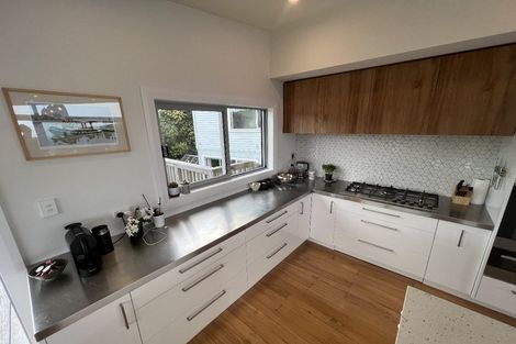 Photo of property in 14 Roys Road, Plimmerton, Porirua, 5026