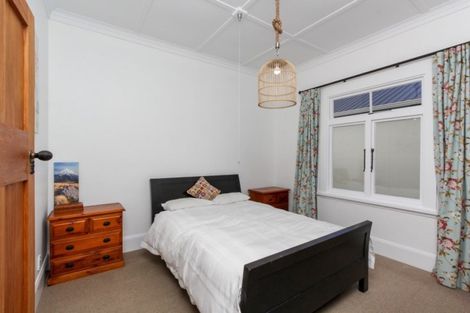 Photo of property in 372a Carrington Street, Upper Vogeltown, New Plymouth, 4310