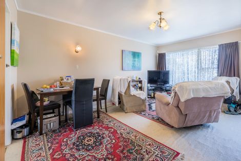 Photo of property in 4/477 Mount Albert Road, Mount Roskill, Auckland, 1042