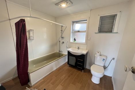 Photo of property in 26 Nile Road, Kelston, Auckland, 0602