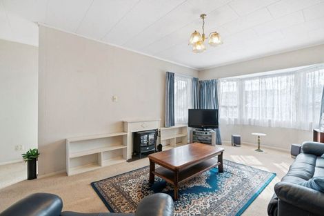 Photo of property in 24 Santiago Crescent, Unsworth Heights, Auckland, 0632