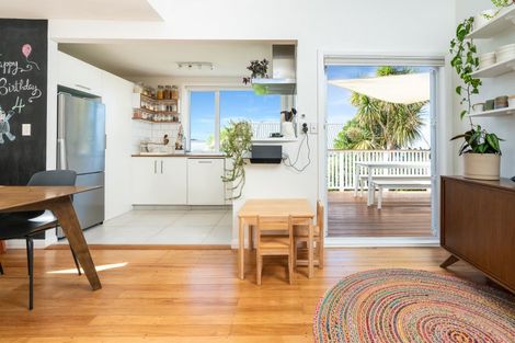 Photo of property in 30 Mandalay Terrace, Khandallah, Wellington, 6035