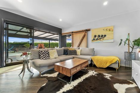 Photo of property in 71 Alan Livingston Drive, Cambridge, 3434