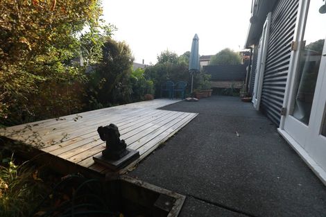 Photo of property in 1/16 Arahoe Road, New Lynn, Auckland, 0600