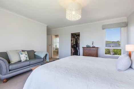 Photo of property in 11 Motuhara Road, Plimmerton, Porirua, 5026