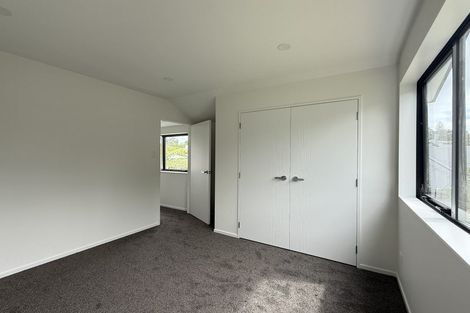 Photo of property in 40 Normanton Street, Glenfield, Auckland, 0629