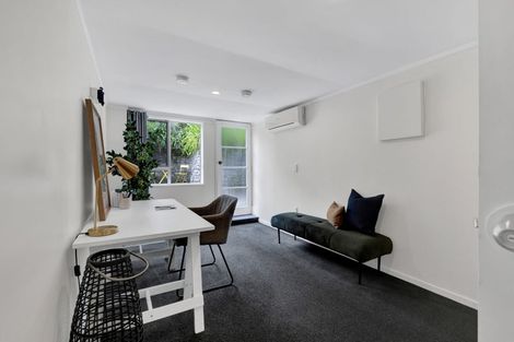 Photo of property in 10 Tasman Street, Vogeltown, New Plymouth, 4310