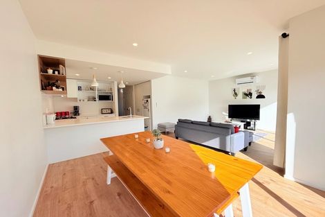 Photo of property in 77 Hokioi Drive, Kenepuru, Porirua, 5022