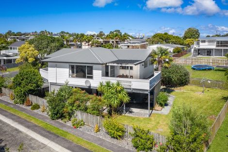 Photo of property in 9 Kauri Crescent, Snells Beach, 0920