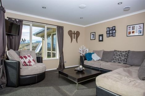 Photo of property in 21 Katania Heights, Brightwater, 7022