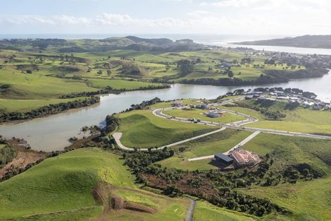 Photo of property in 9 Waipatukahu Lane, Raglan, 3225