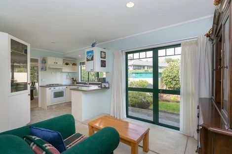 Photo of property in 6 Pararewa Drive, Whalers Gate, New Plymouth, 4310
