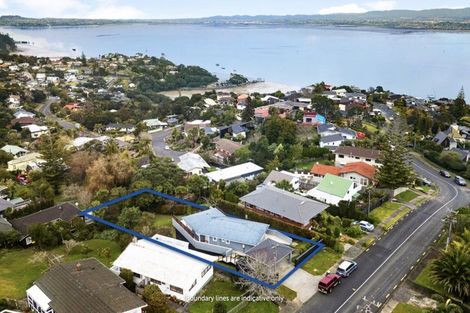 Photo of property in 16 Hadfield Street, Beach Haven, Auckland, 0626