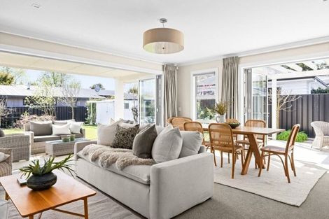 Photo of property in 11 Margaret Avenue, Havelock North, 4130