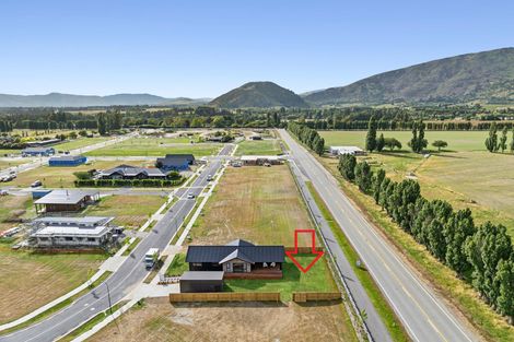 Photo of property in 15 Rubus Street, Wanaka, 9382