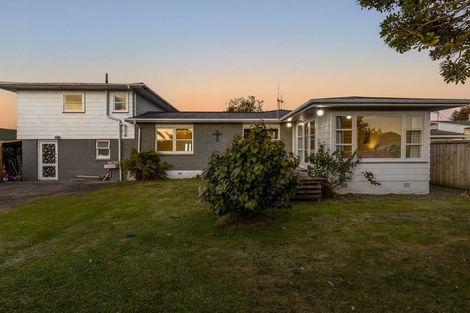 Photo of property in 42 Kennedy Drive, Levin, 5510