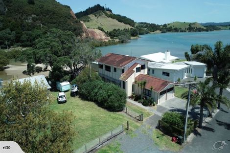 Photo of property in 16 Pataua Street, Pataua South, Onerahi, 0192
