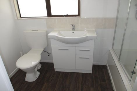 Photo of property in 39 Awaroa Road, Helensville, 0800