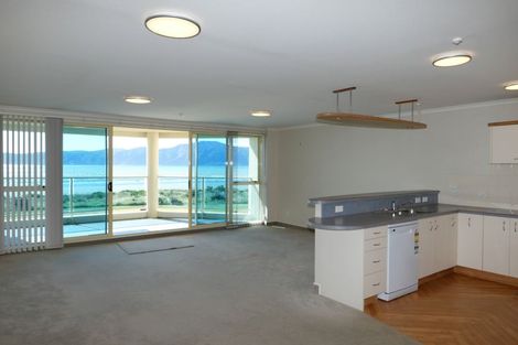 Photo of property in Ocean Apartments, 44-46 Marine Parade, Paraparaumu Beach, Paraparaumu, 5032