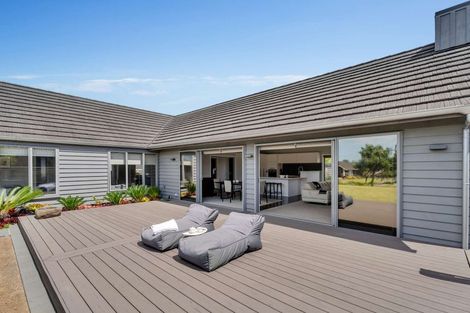 Photo of property in 4 Roseberry Place, Whitianga, 3510