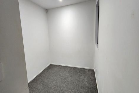 Photo of property in 2 Arnhem Place, Pukekohe, 2120