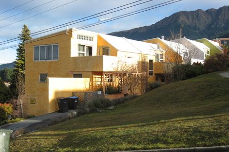Photo of property in 6/6 Suburb Street, Queenstown, 9300