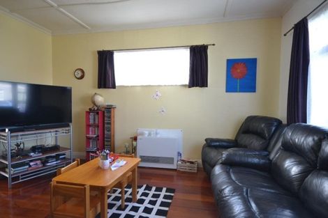 Photo of property in 35 Strathavon Road, Miramar, Wellington, 6022