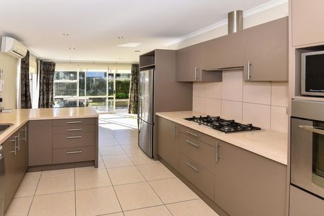 Photo of property in 17 Zabeel Crescent, Takanini, 2112