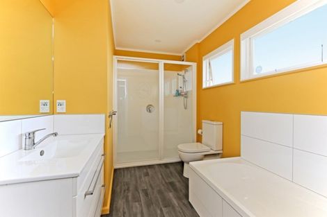 Photo of property in 3 Oliver Road, Hospital Hill, Napier, 4110