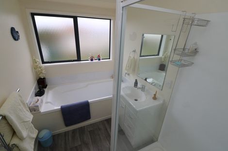 Photo of property in 1 Forbes Road, Foxton Beach, Foxton, 4815