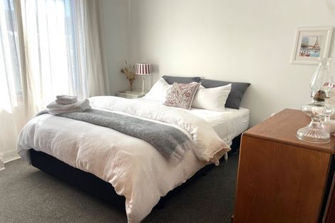 Photo of property in 2 Arklow Street, Albert Town, Wanaka, 9305