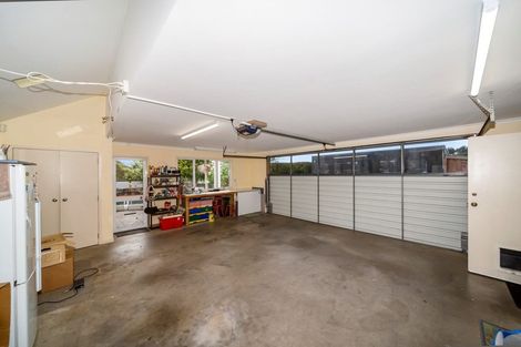 Photo of property in 8 Barrett Street, Westown, New Plymouth, 4310